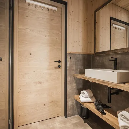 Modern With Sauna, Dein * Bichlbach